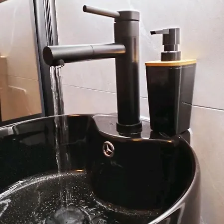 Le Coeur Du Vignoble Capacite 16 Personnes Max Venez Partager Un Moment Agreable En Famille Amis Couples Jeux Petanque Jacuzzi *