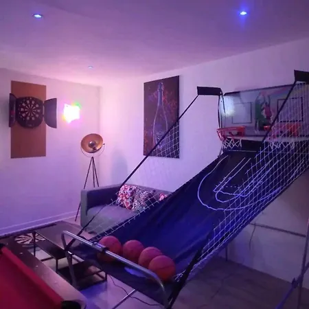 펜션 Le Coeur Du Vignoble Capacite 16 Personnes Max Venez Partager Un Moment Agreable En Famille Amis Couples Jeux Petanque Jacuzzi