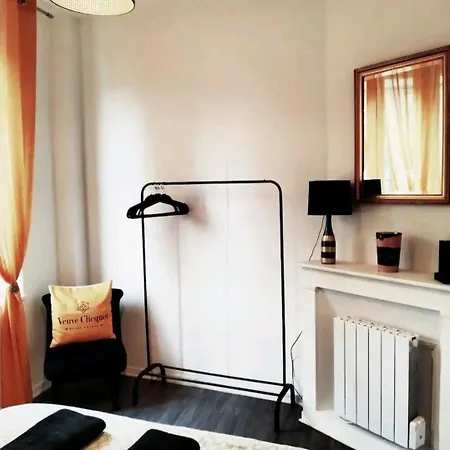 Dom wakacyjny Le Coeur Du Vignoble Capacite 16 Personnes Max Venez Partager Un Moment Agreable En Famille Amis Couples Jeux Petanque Jacuzzi Épernay