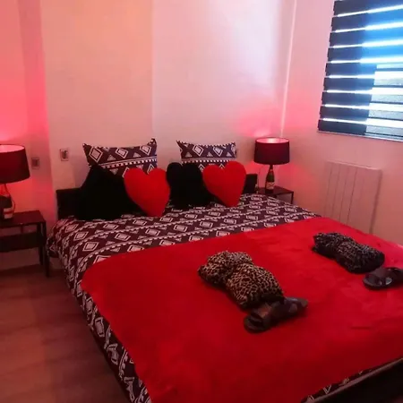 펜션 Le Coeur Du Vignoble Capacite 16 Personnes Max Venez Partager Un Moment Agreable En Famille Amis Couples Jeux Petanque Jacuzzi