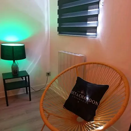 Le Coeur Du Vignoble Capacite 16 Personnes Max Venez Partager Un Moment Agreable En Famille Amis Couples Jeux Petanque Jacuzzi 펜션 *