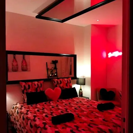 Le Coeur Du Vignoble Capacite 16 Personnes Max Venez Partager Un Moment Agreable En Famille Amis Couples Jeux Petanque Jacuzzi Dom wakacyjny