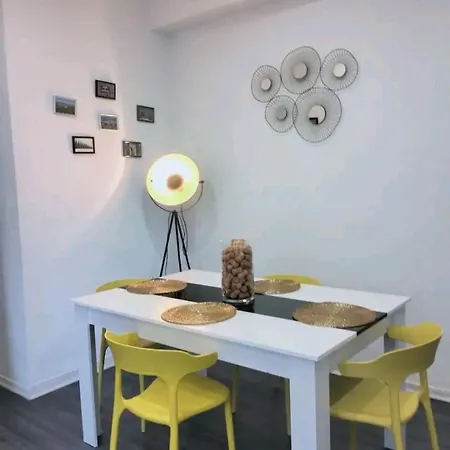 Le Coeur Du Vignoble Capacite 16 Personnes Max Venez Partager Un Moment Agreable En Famille Amis Couples Jeux Petanque Jacuzzi 펜션 에페르네이