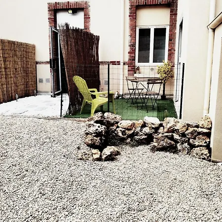 Le Coeur Du Vignoble Capacite 16 Personnes Max Venez Partager Un Moment Agreable En Famille Amis Couples Jeux Petanque Jacuzzi 에페르네이