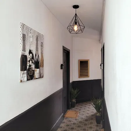 Le Coeur Du Vignoble Capacite 16 Personnes Max Venez Partager Un Moment Agreable En Famille Amis Couples Jeux Petanque Jacuzzi 펜션 에페르네이