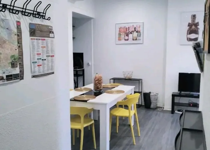 Le Coeur Du Vignoble Amies, Famille, Anniversaire 16 Max Evjf Ou Evjg * Épernay