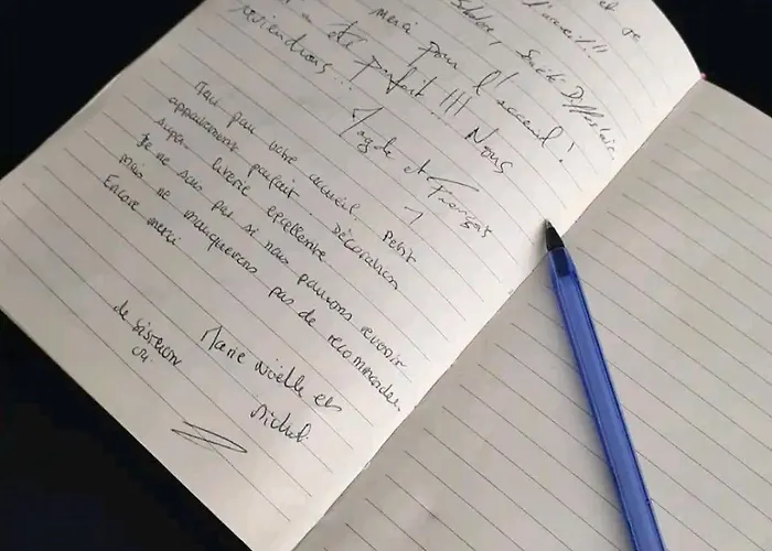 Le Coeur Du Vignoble Amies, Famille, Anniversaire 16 Max Evjf Ou Evjg * Épernay