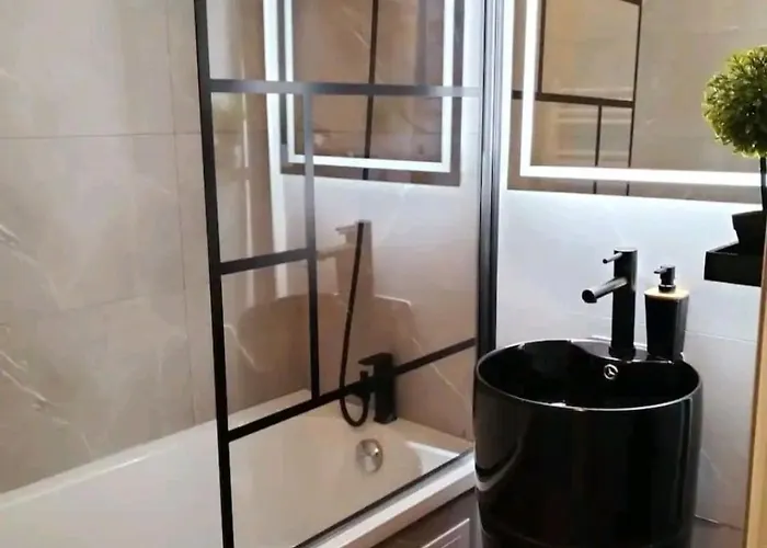 Le Coeur Du Vignoble Amies, Famille, Anniversaire 16 Max Evjf Ou Evjg Épernay